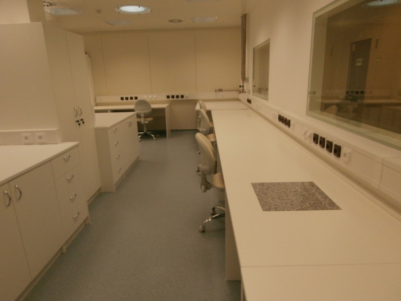 Laboratoř QC + šatna žen - SO203 HPD, Zentiva, k.s.