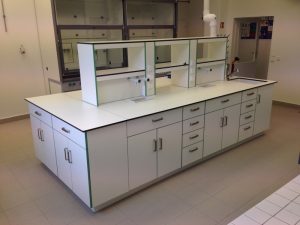 Rekonstrukce laboratoří, kanceláří a skladů