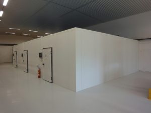 Skladová hala, areál IMUNA PHARM, a.s.