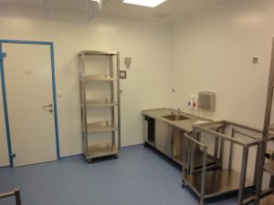 Skladová hala, areál IMUNA PHARM, a.s.