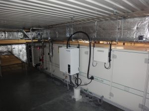 Skladová hala, areál IMUNA PHARM, a.s.