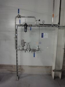 Skladová a výrobní hala, areál IMUNA PHARM, a.s.